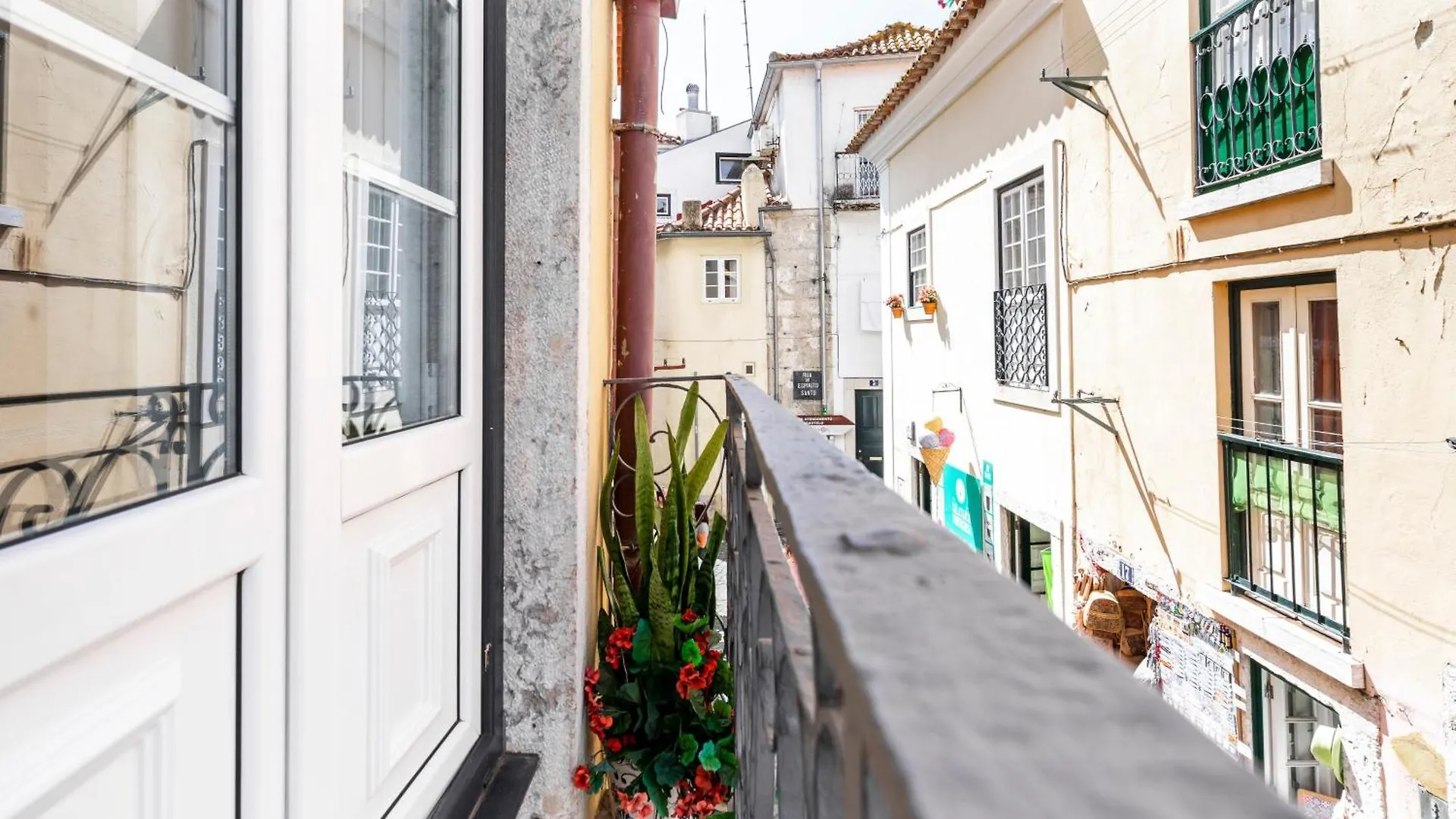 Castle Inn Lisbon Apartments
